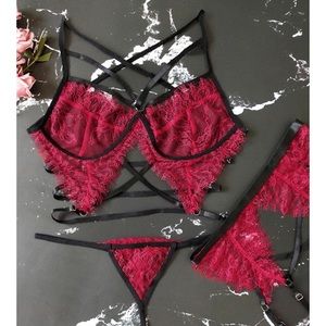 Eyelash Lace Bandage Garter Lingerie Set